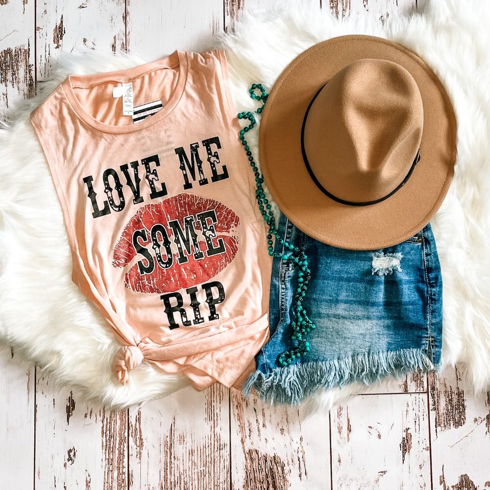 Ladies Yellowstone muscle tank | Love Me some Rip